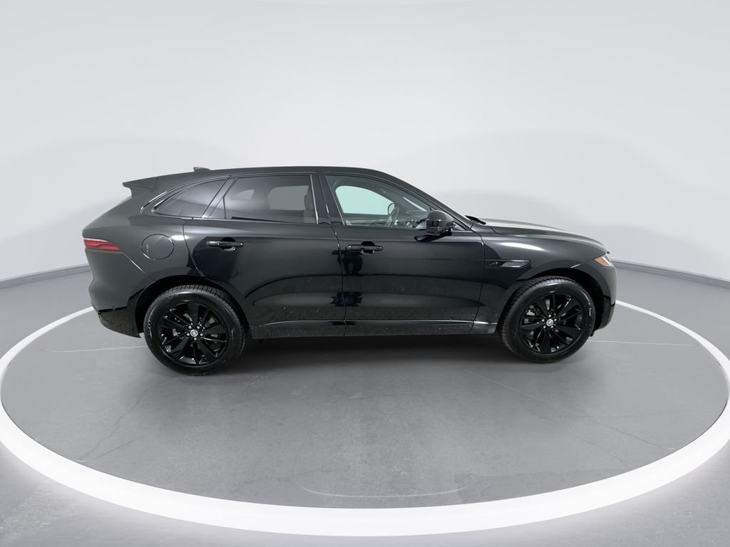 2026 Jaguar F-Pace R-Dynamic S - Photo 9