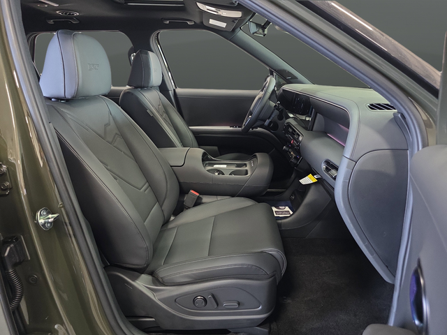 Certified Used 2026 Titan Green Hyundai XRT Pro image 33