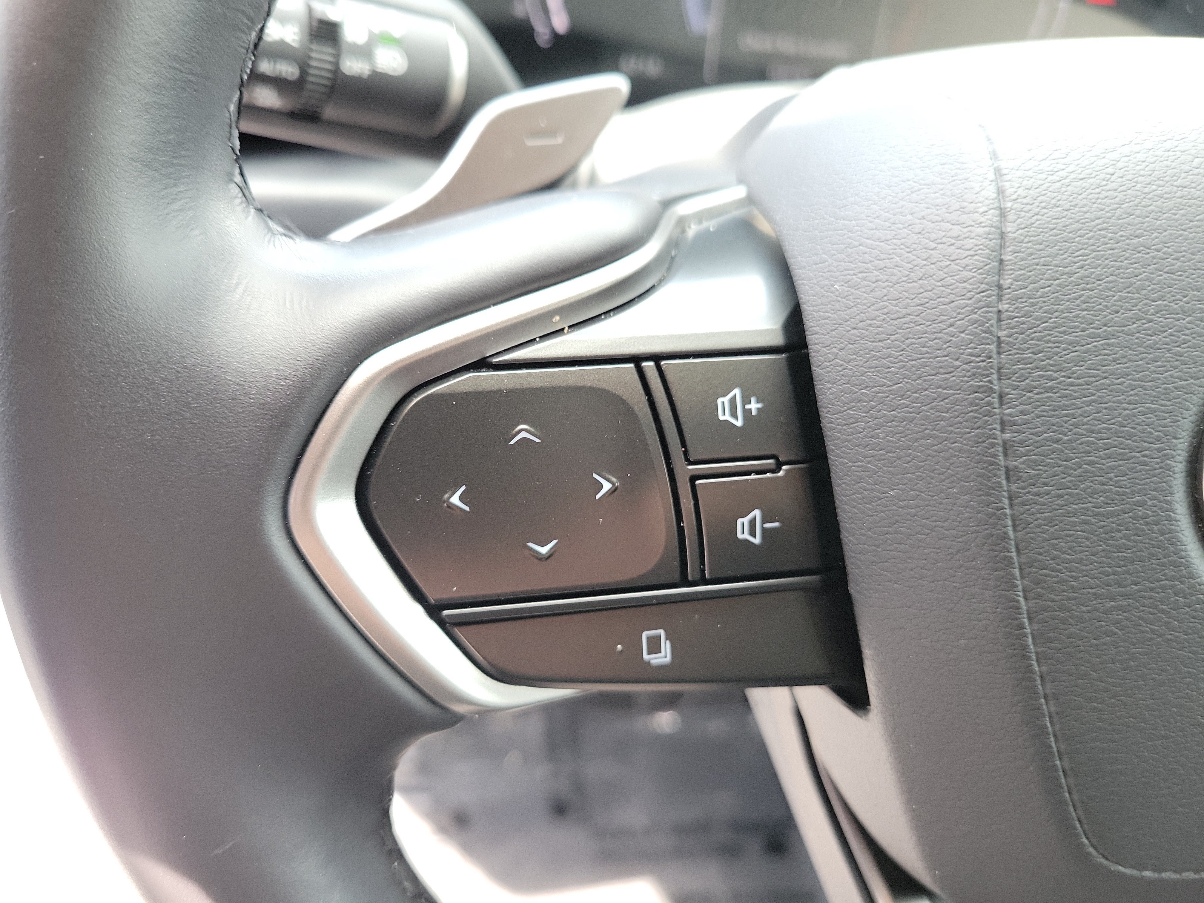 Used 2026 Ultra White Lexus NX 350 Premium image 25