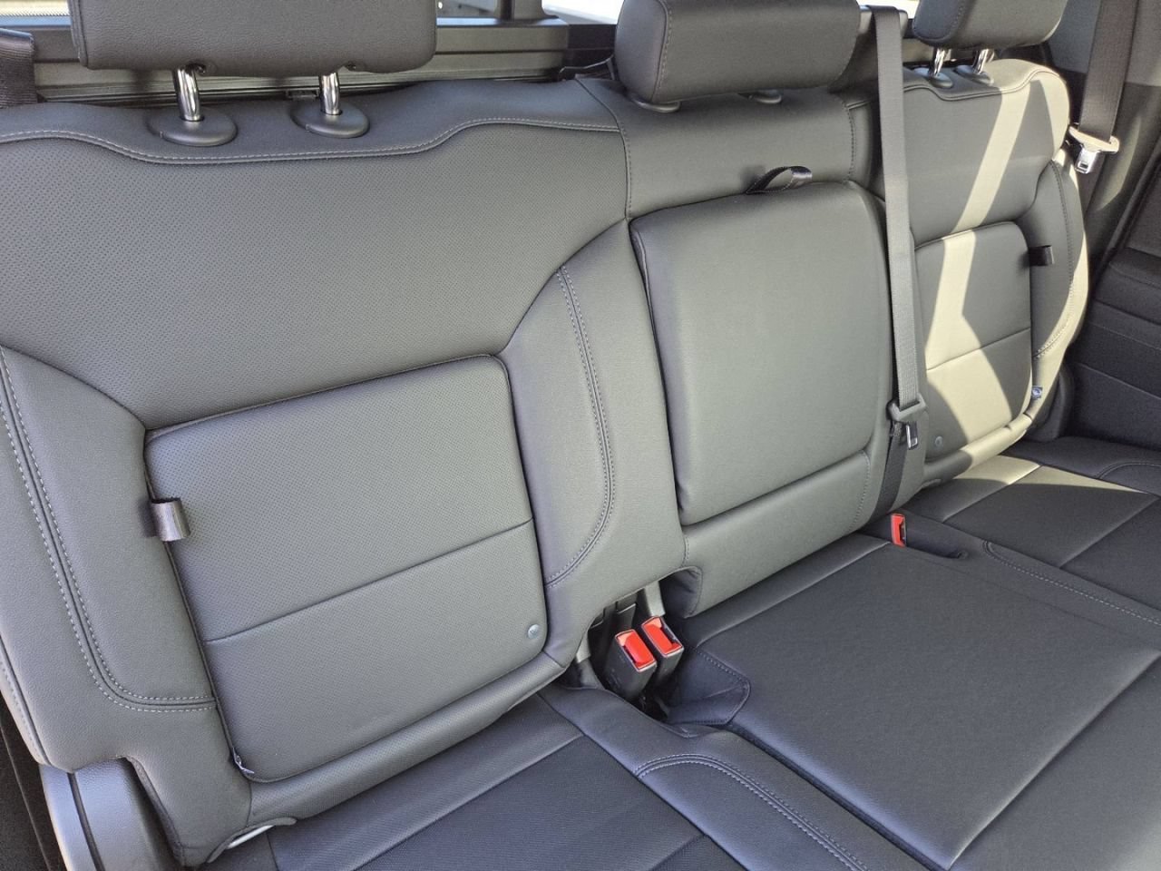2026 GMC Sierra 2500HD SLT - Photo 23