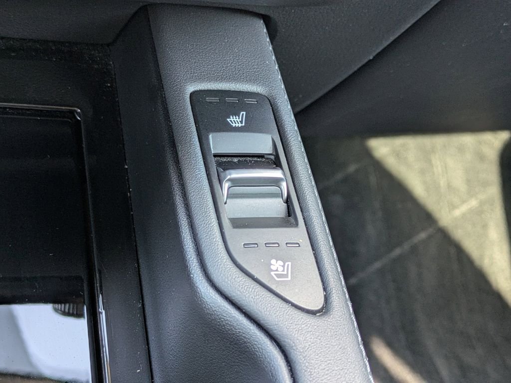 Used 2021 Gray Kia EX image 24