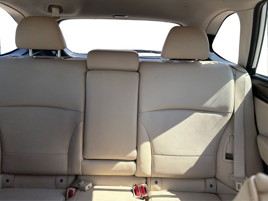 Used 2017 Crystal White Pearl Subaru Limited image 15