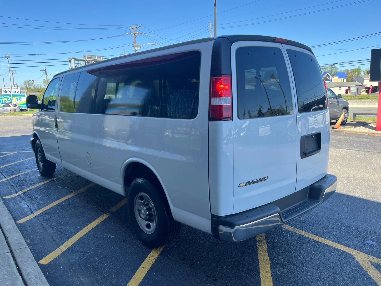Used 2024 Summit White Chevrolet LT 3500 image 5
