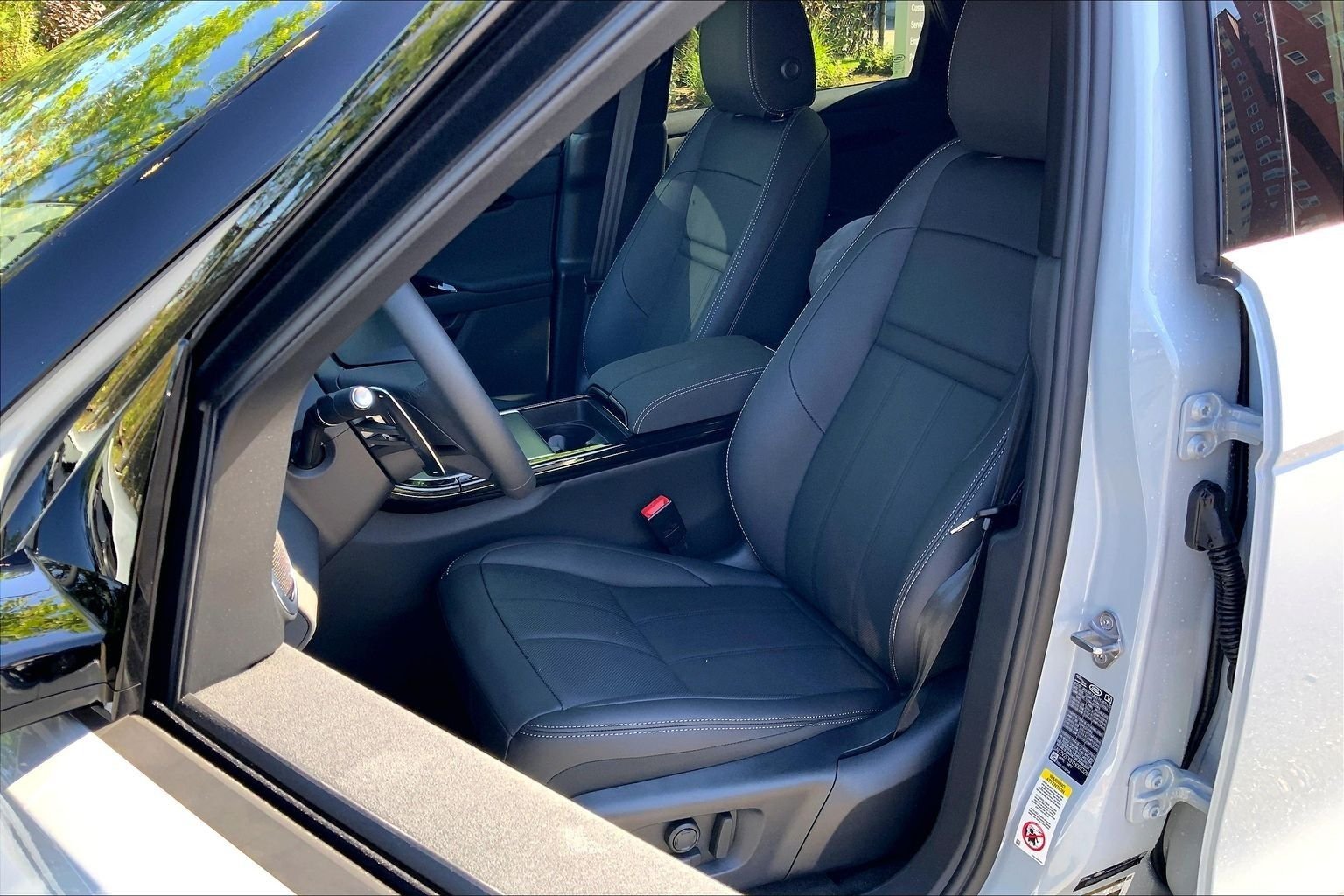 New 2026 Arroios Grey Land Rover Hoxton Edition image 9