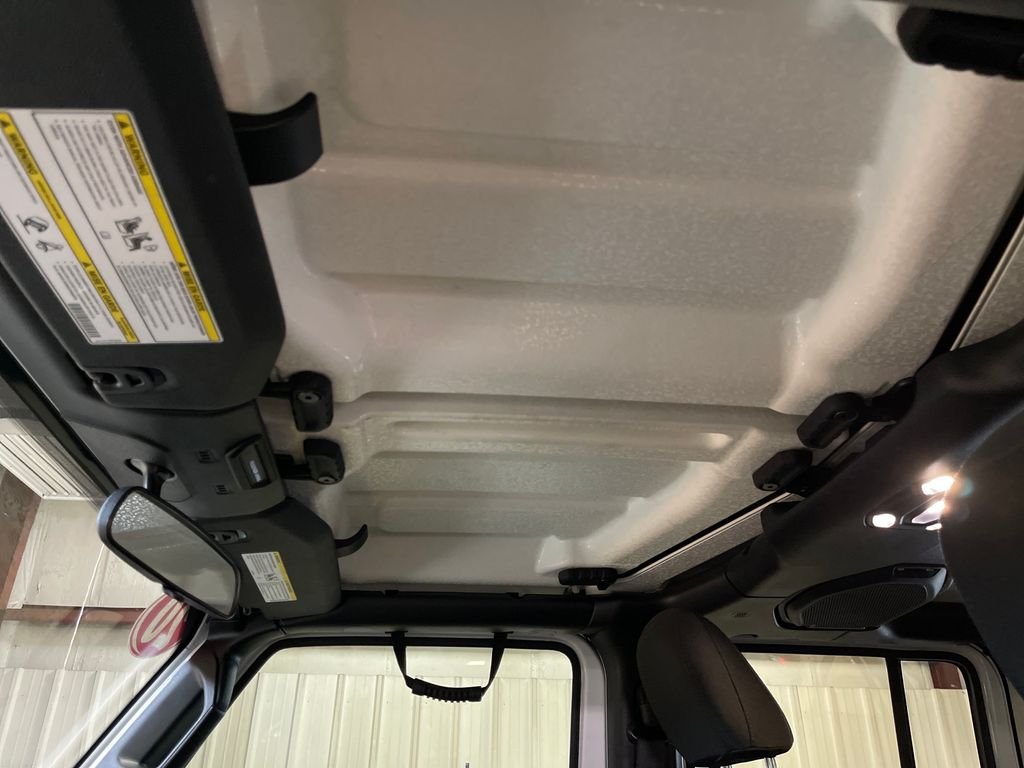 Used 2020 White Jeep Unlimited Sport S image 24