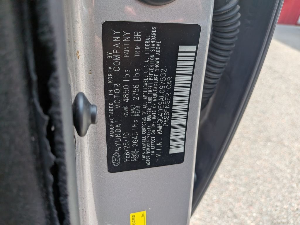 Used 2010 Gray Hyundai 3.8 image 30