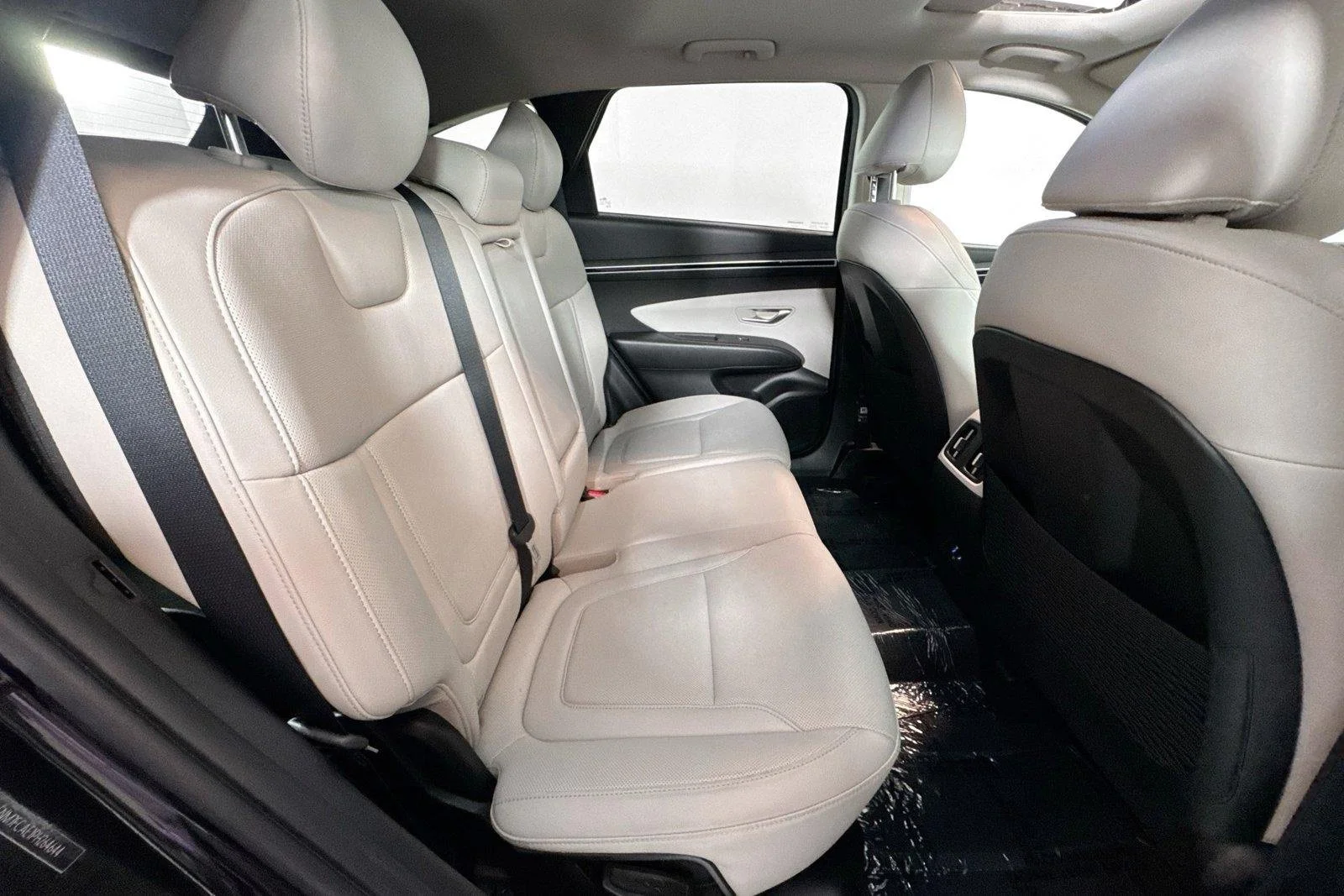 Used 2023 Phantom Black Hyundai SEL image 25