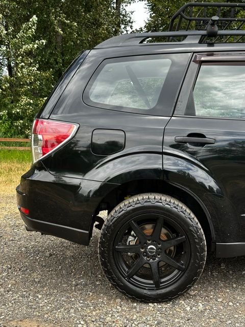 Used 2013 Obsidian Black Pearl Subaru 2.5X image 30