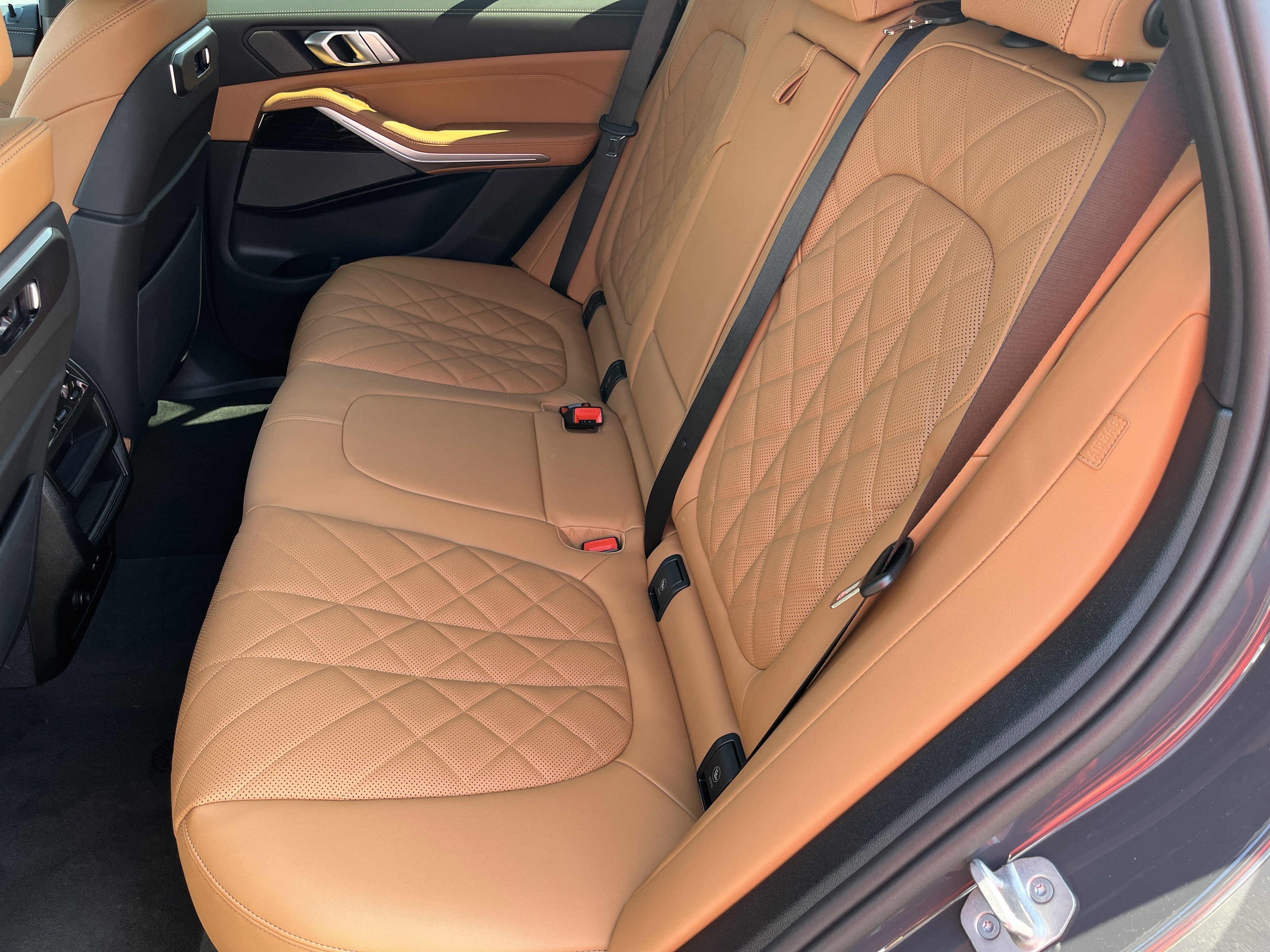New 2026 Dravit Grey Metallic BMW xDrive50e image 20