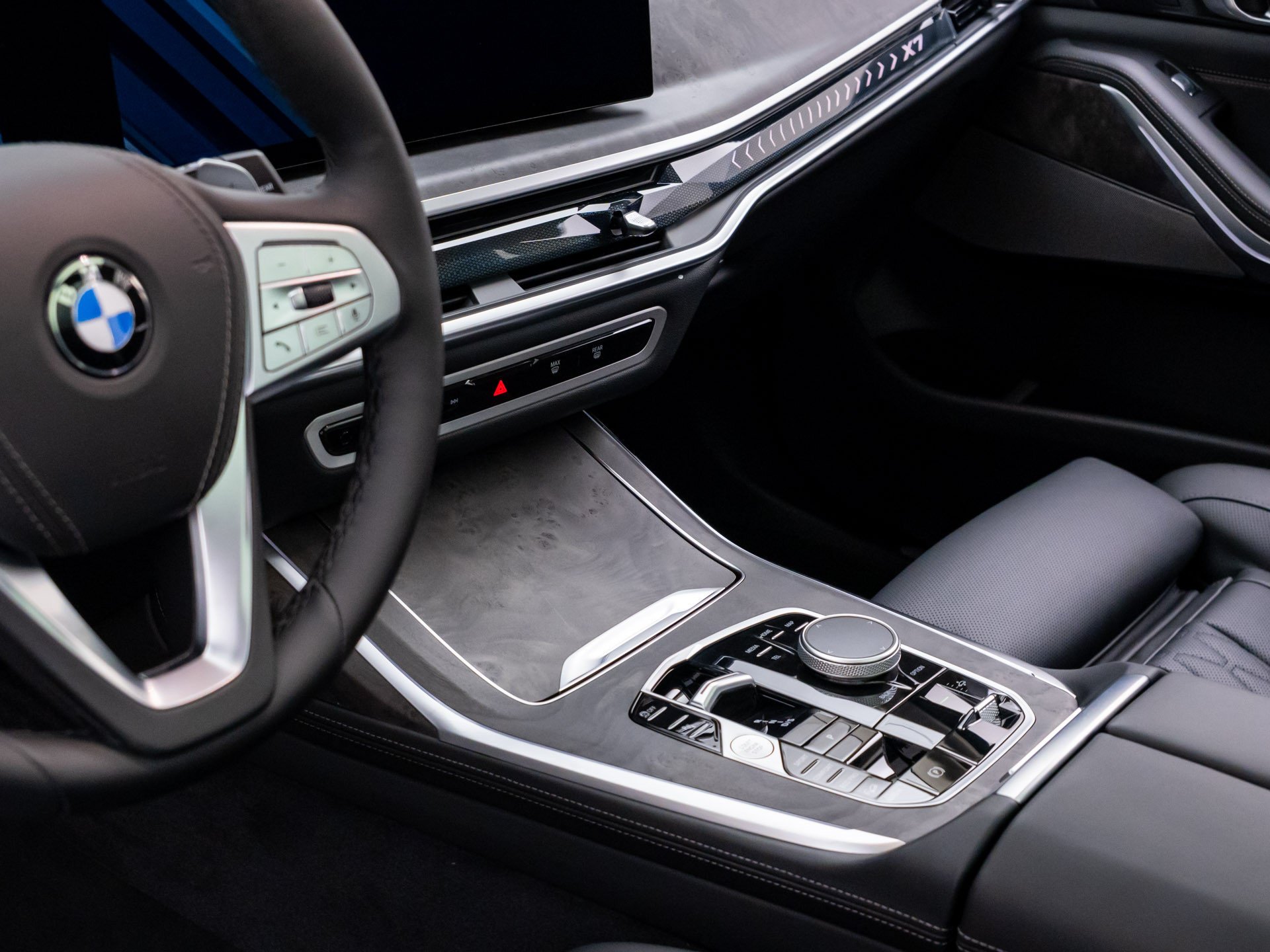 New 2026 Mineral White Metallic BMW xDrive40i image 12