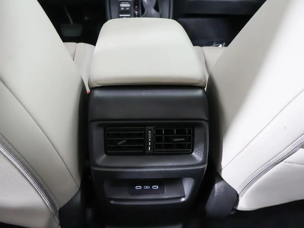 Used 2024 Platinum White Pearl Honda EX-L image 53