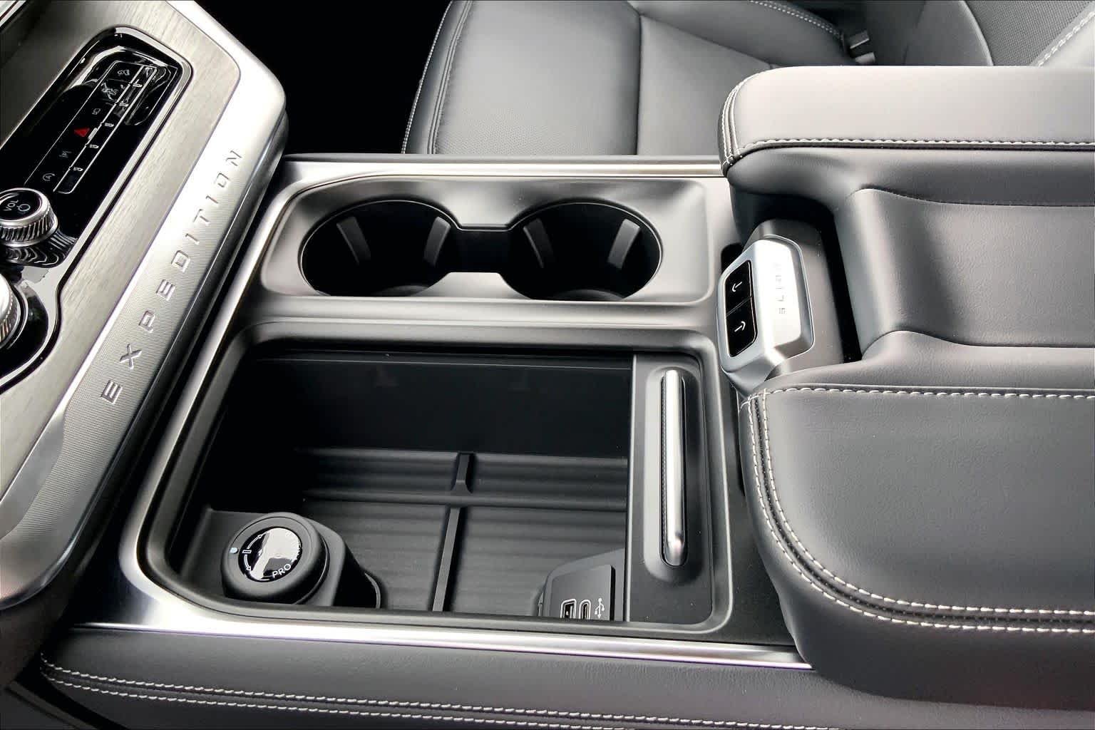 New 2026 Agate Black Metallic Ford Platinum® image 7