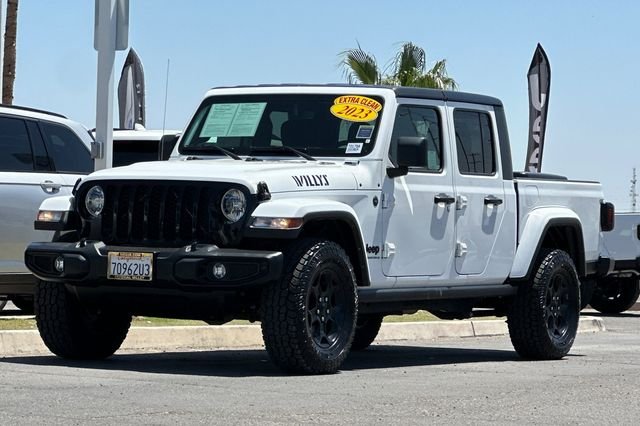 Certified Used 2023 White/off-white Jeep Willys image 8