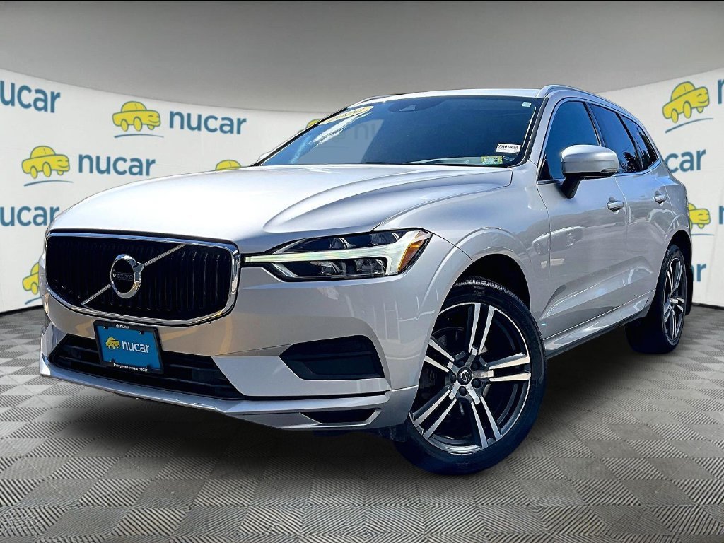 Used 2020 Silver Volvo T5 Momentum image 3