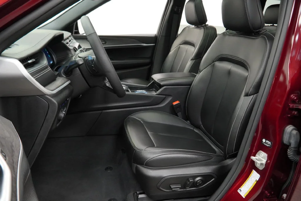 Used 2024 Red Jeep 4xe image 3