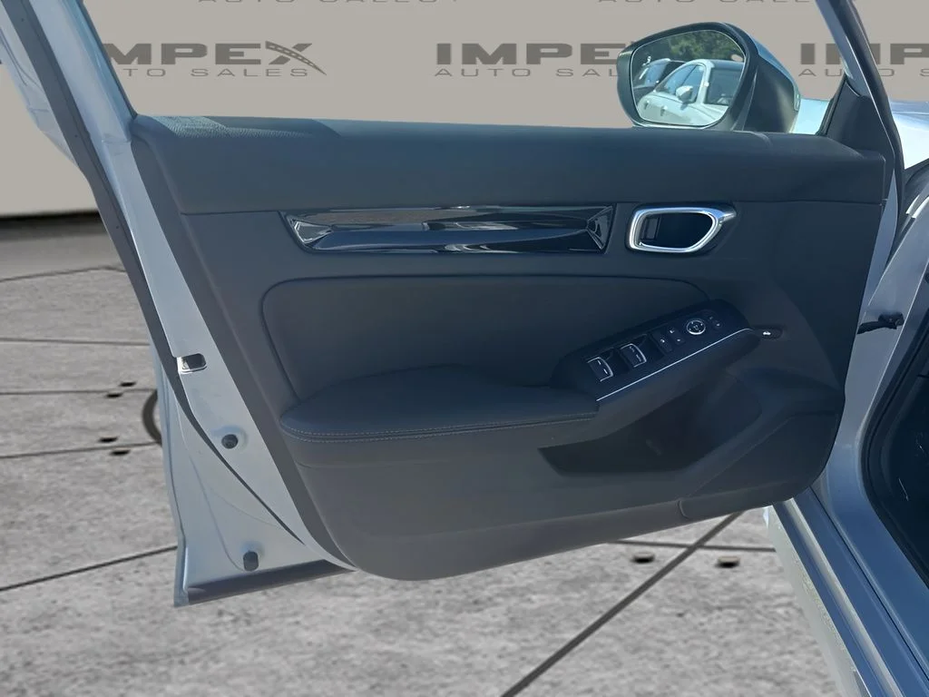 Used 2023 Silver Honda Touring image 24