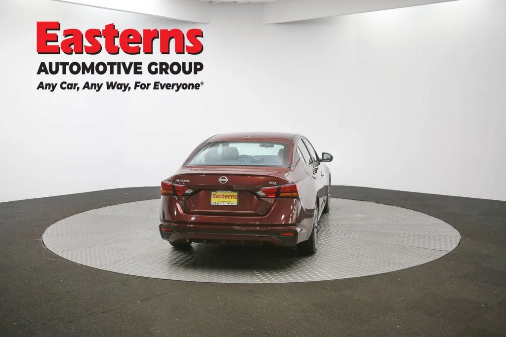 Used 2023 Red Nissan 2.5 SV image 36
