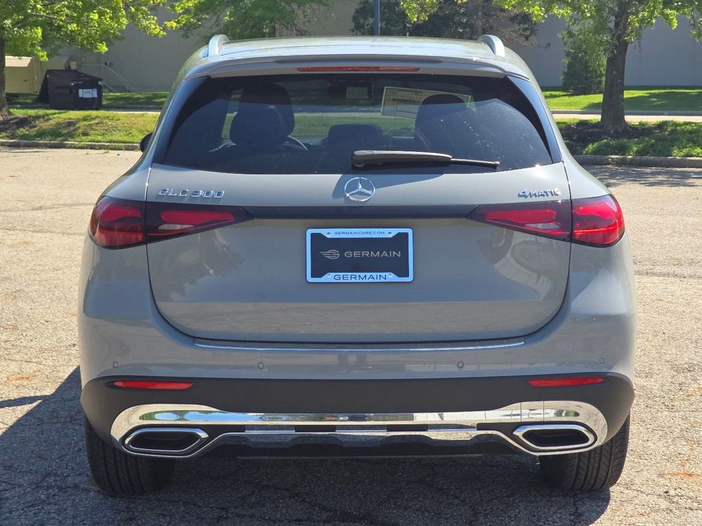 New 2026 MANUFAKTUR Alpine Grey Mercedes-Benz GLC 300 image 54