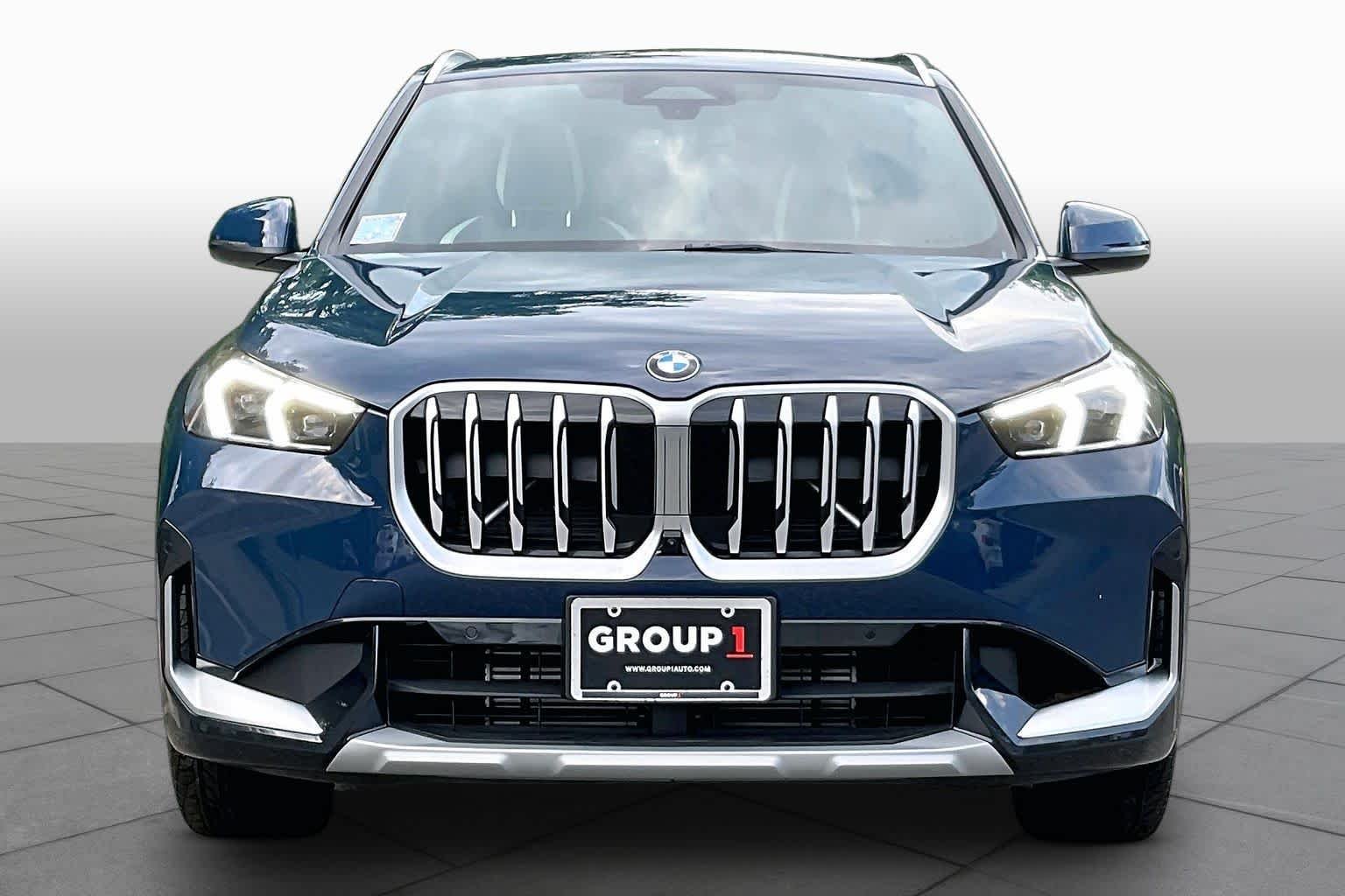 New 2026 Night Dusk Blue Metallic BMW xDrive28i image 3