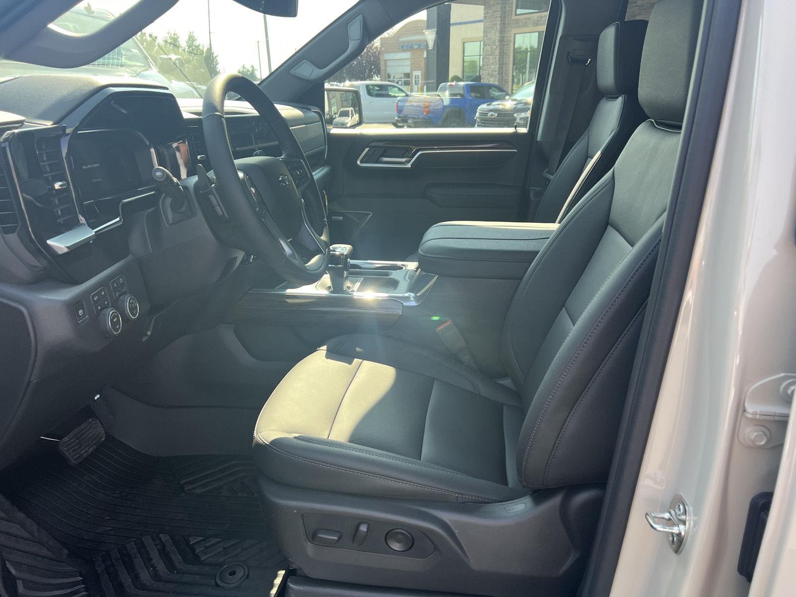 2026 Chevrolet Silverado 1500 RST - Photo 16