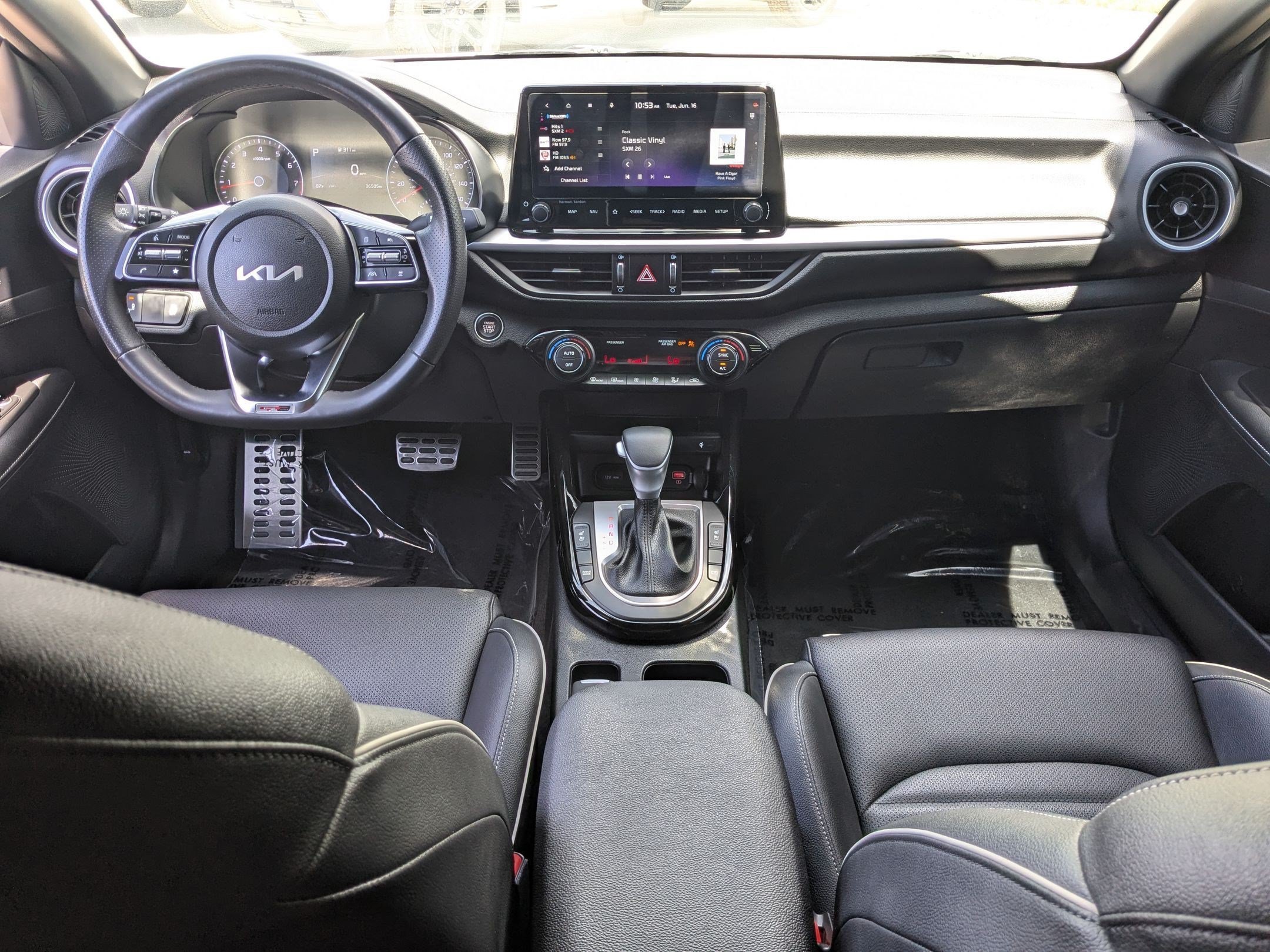 Used 2024 White Kia GT-Line image 27