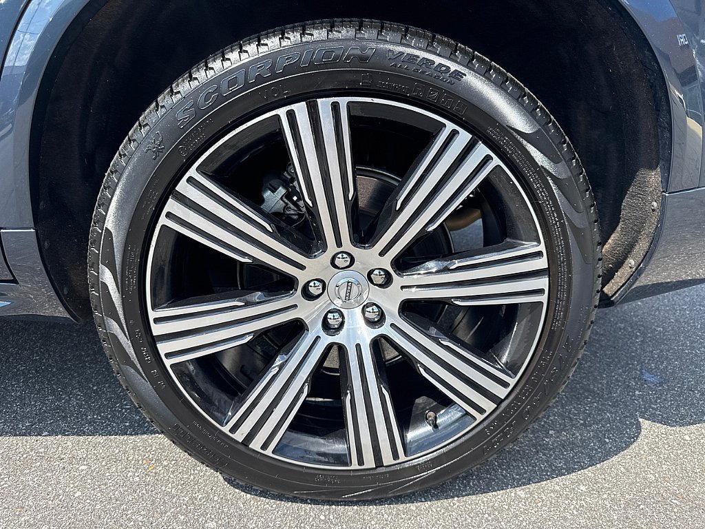 Used 2024 Denim Blue Metallic Volvo Plus Bright Theme image 8