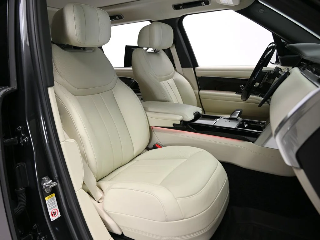 Used 2025 Borasco Gray Metallic Land Rover Autobiography image 16