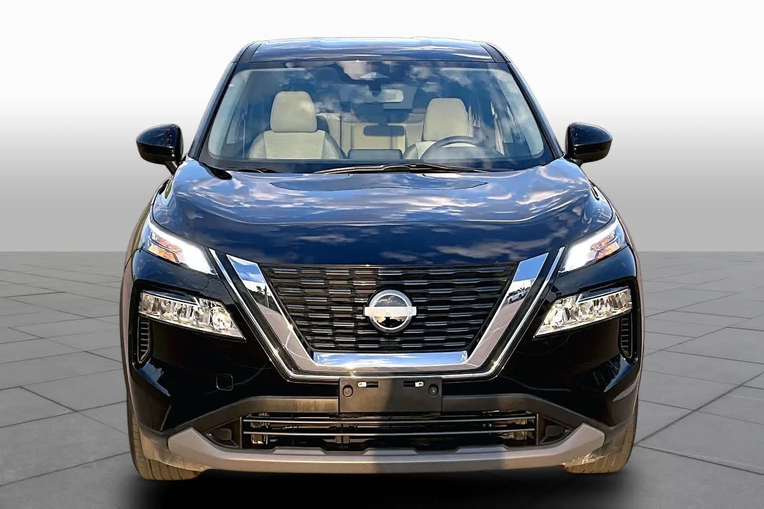 Used 2023 Super Black Nissan SV image 4