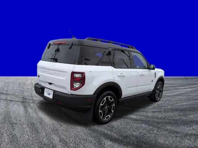 Certified Used 2023 White Ford Outer Banks image 4