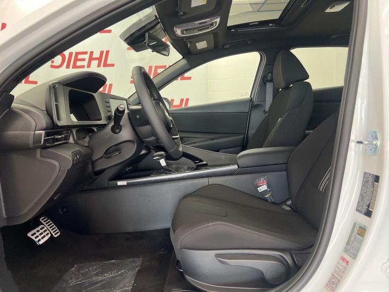 New 2026 White Hyundai SEL Sport image 19