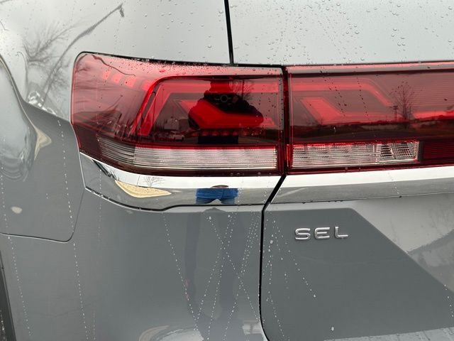 New 2026 Pure Gray Volkswagen 2.0T SEL Premium R-Line image 16