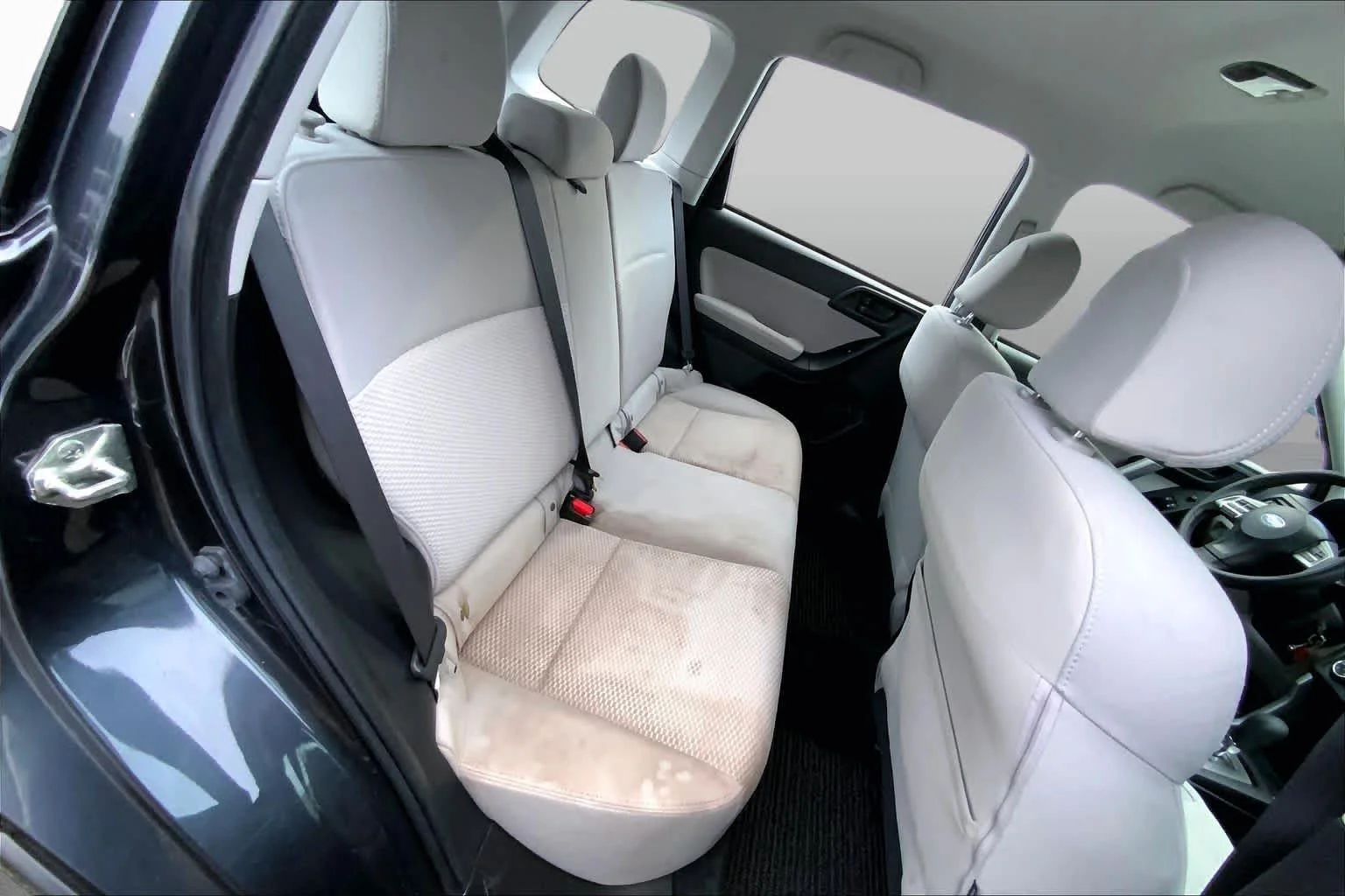 Used 2015 Dark Gray Metallic Subaru 2.5i image 16
