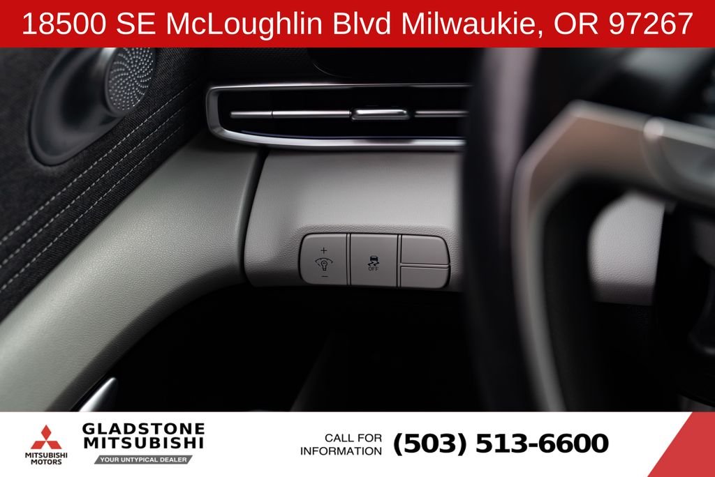 Used 2024 White Hyundai Limited image 13