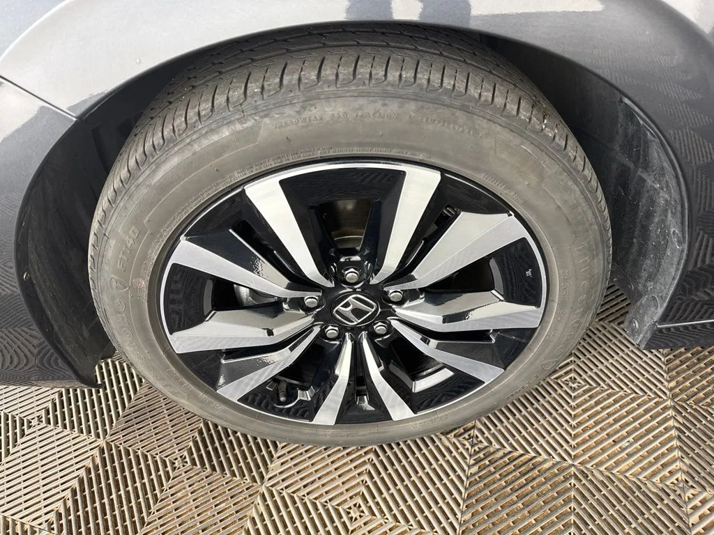 Certified Used 2024  Honda EX image 29