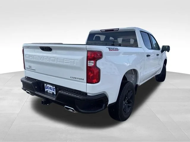 Used 2025 White Chevrolet Custom Trail Boss image 8