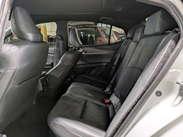 Used 2025 Wind Chill Pearl Toyota XSE image 13