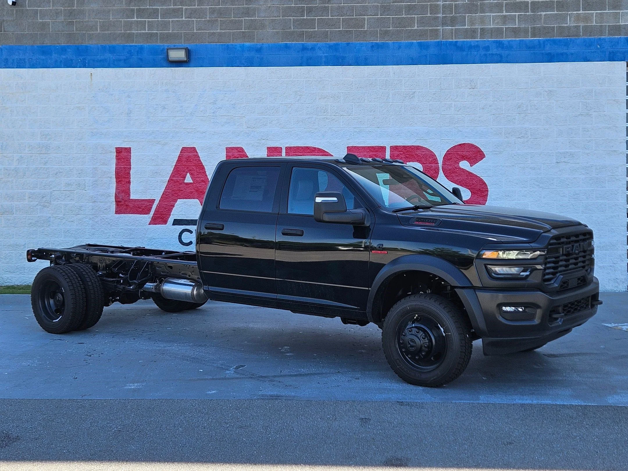 2026 RAM 5500 Big Horn 4X4 Crew Cab DRW 197" WB's photo