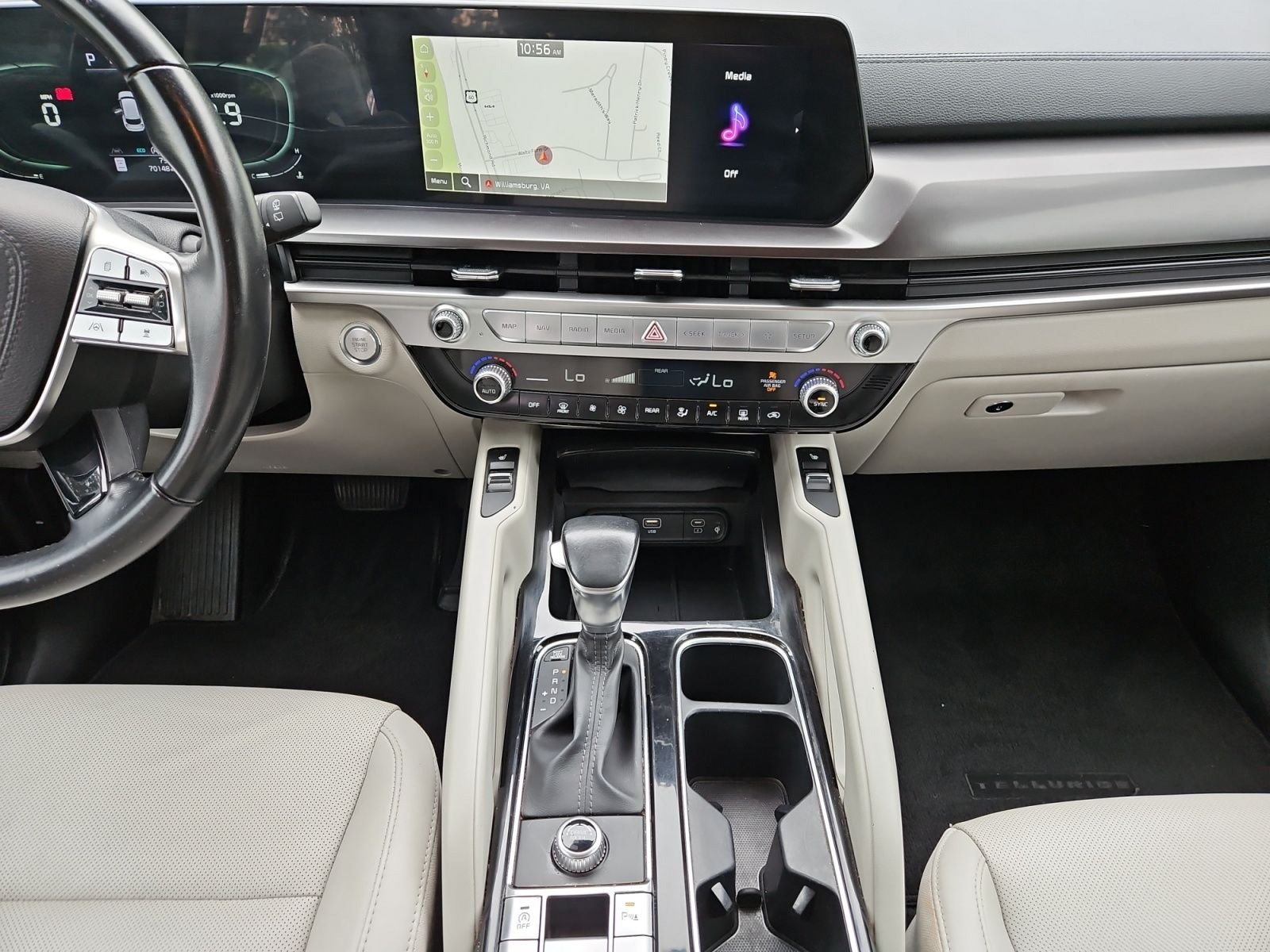 Used 2023 Black Kia S image 11