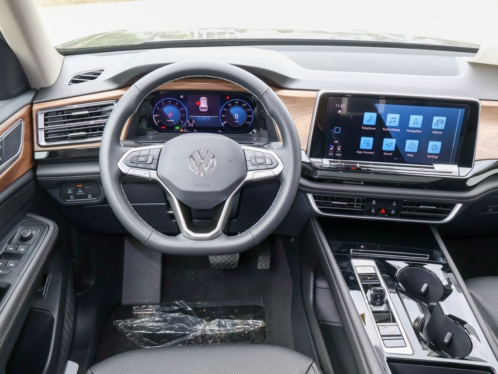 New 2026 Black Volkswagen 2.0T SE w/Technology image 20