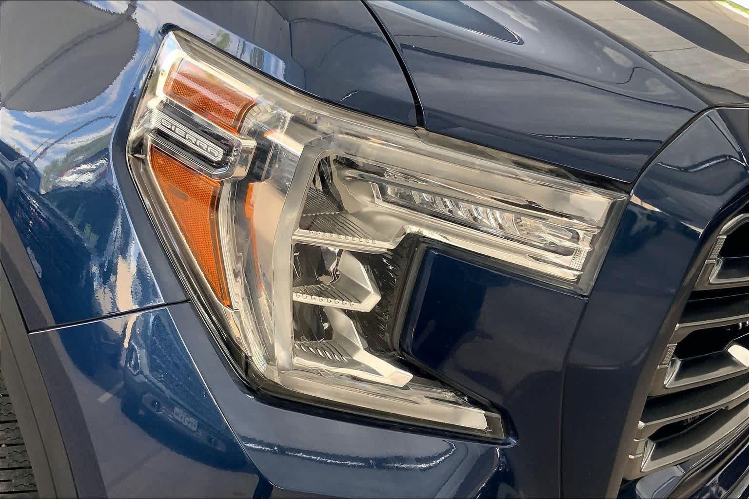 Used 2020 Pacific Blue Metallic GMC AT4 image 28