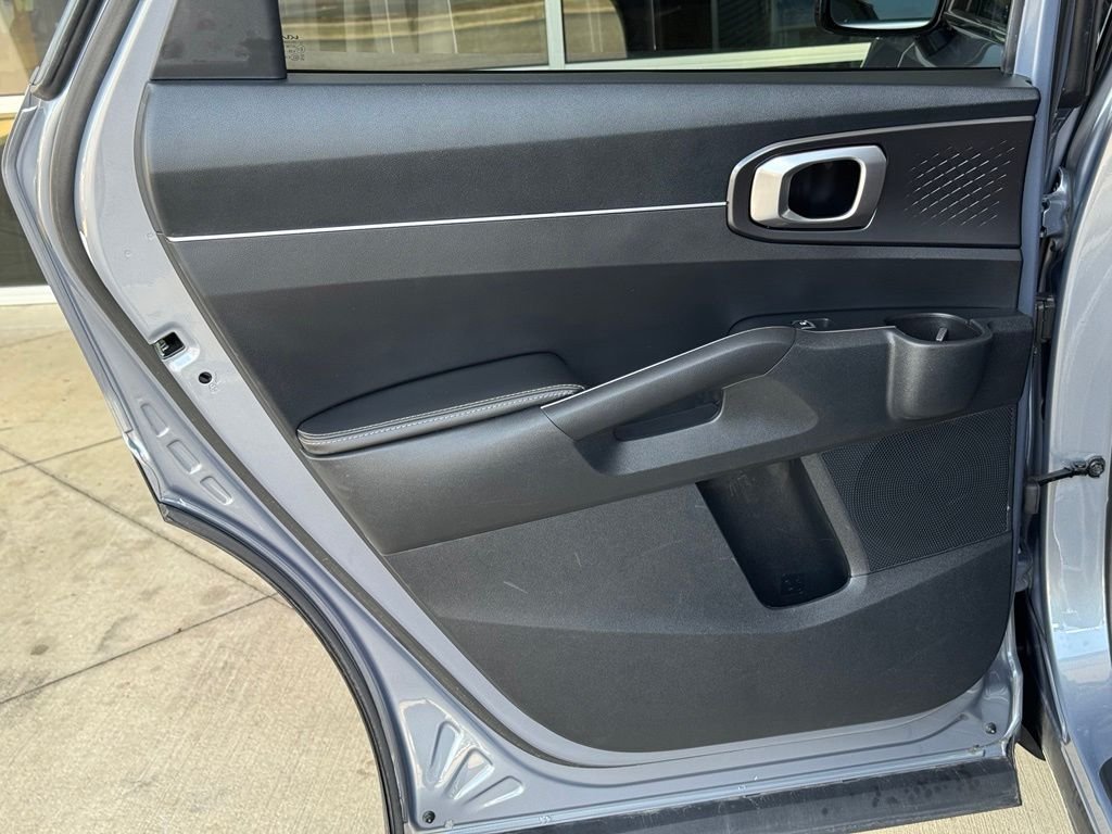 Used 2022 Silver Kia LX image 17