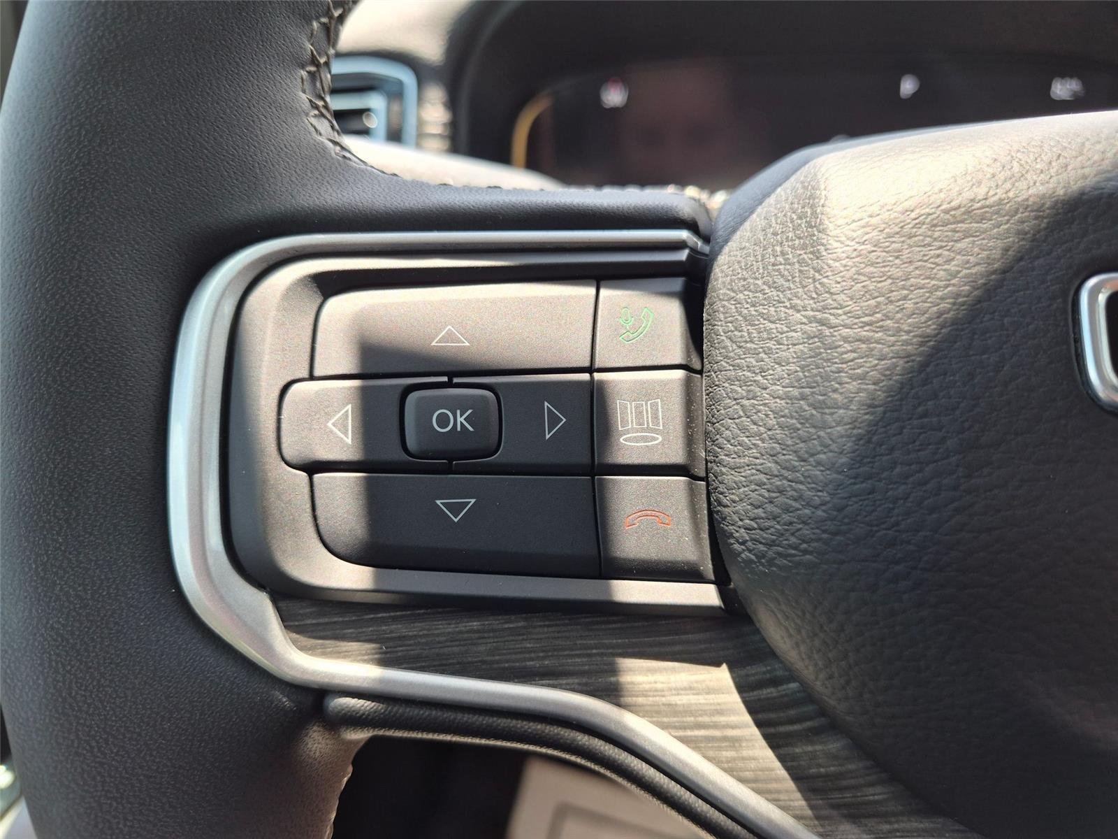 Used 2023 Baltic Gray Metallic Clearcoat Jeep Series II image 18