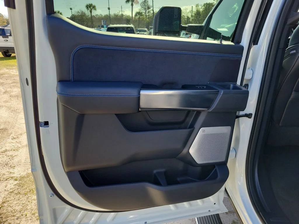New 2026 Star White Metallic Tri-Coat Ford F-350® Platinum® image 27