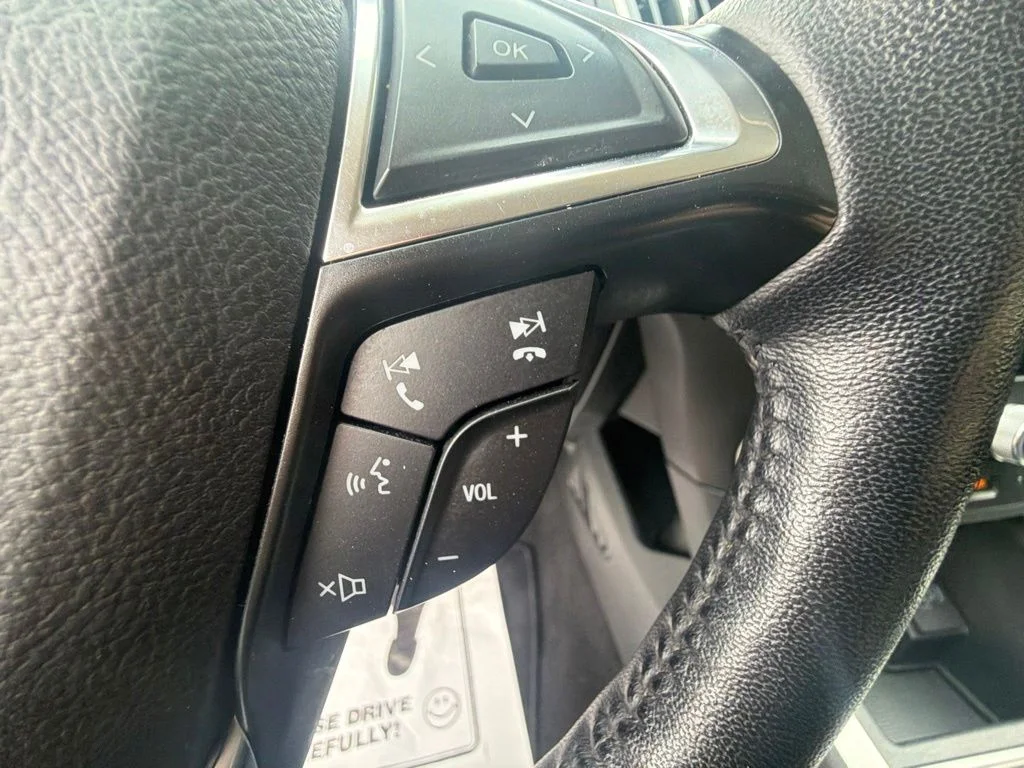 Used 2024 White Ford SEL image 33