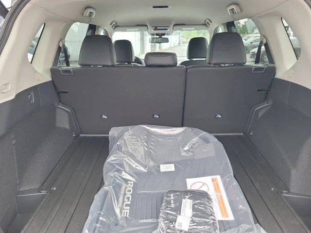 New 2026 Boulder Gray Pearl Nissan Rock Creek® image 27