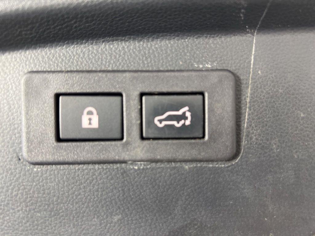 Used 2021 Crystal White Pearl Subaru Touring XT image 23