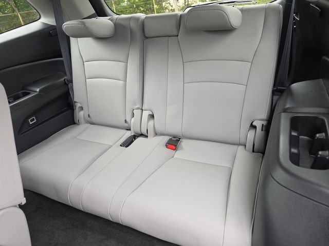 Used 2017 Lunar Silver Metallic Honda EX-L image 15