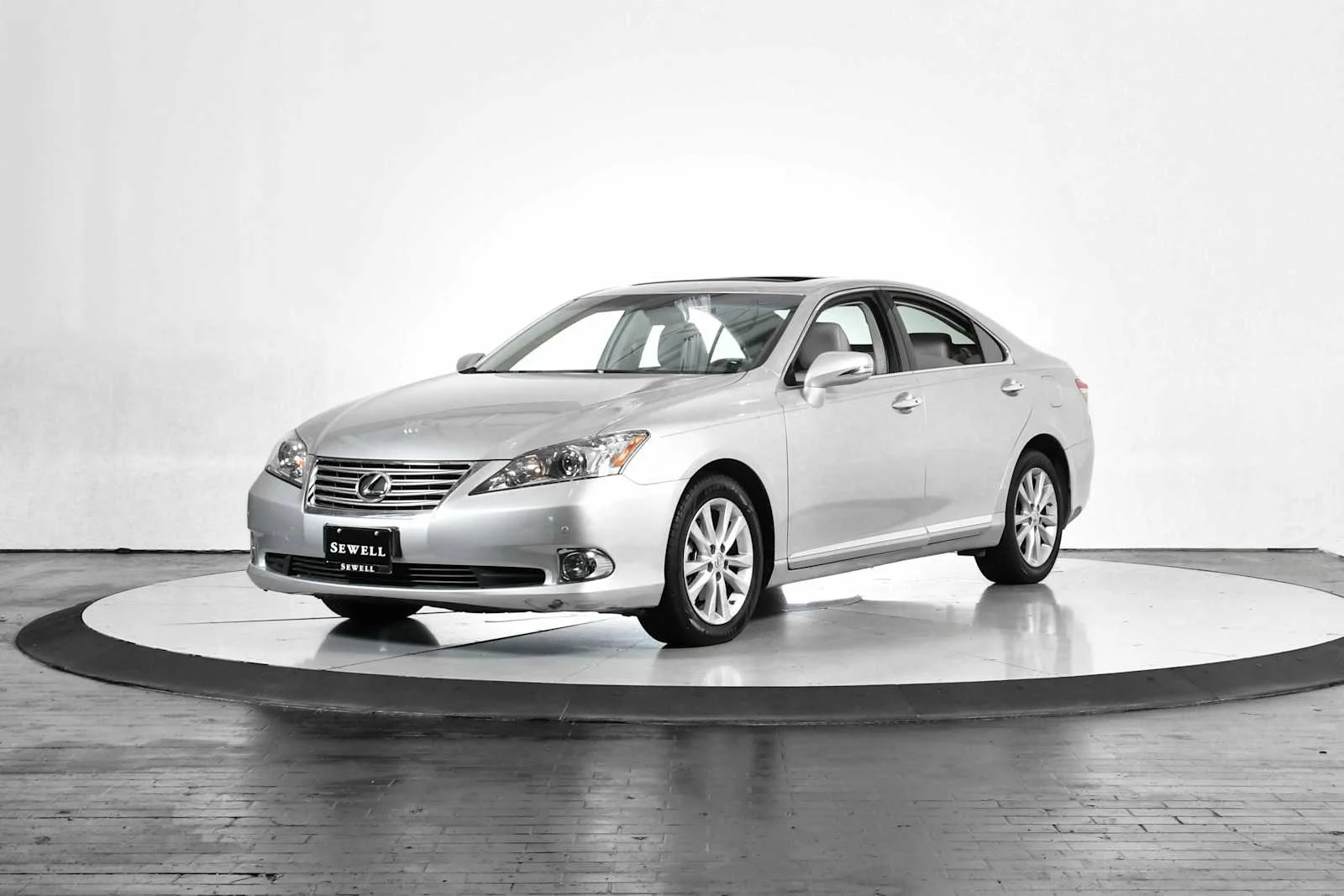 2011 Lexus ES 350's photo
