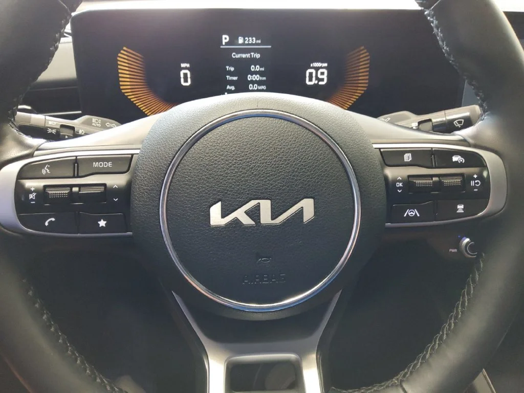 Certified Used 2025 Gray Kia GT-Line image 9