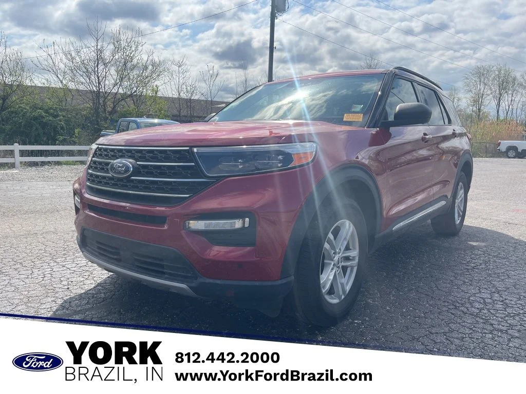 Used 2023 Red Ford XLT image 1